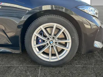 M340d xDrive Limousine HiFi DAB LED RFK Shz PDC