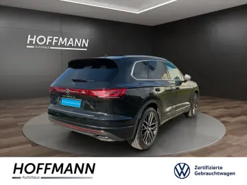 Touareg 3.0TDI  Elegance 4Motion AHK+Navi+Pano