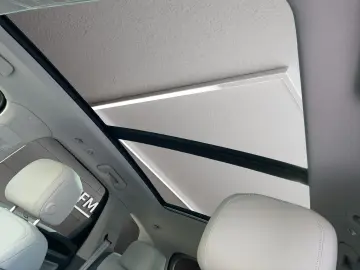 Touareg 3.0TDI  Elegance 4Motion AHK+Navi+Pano