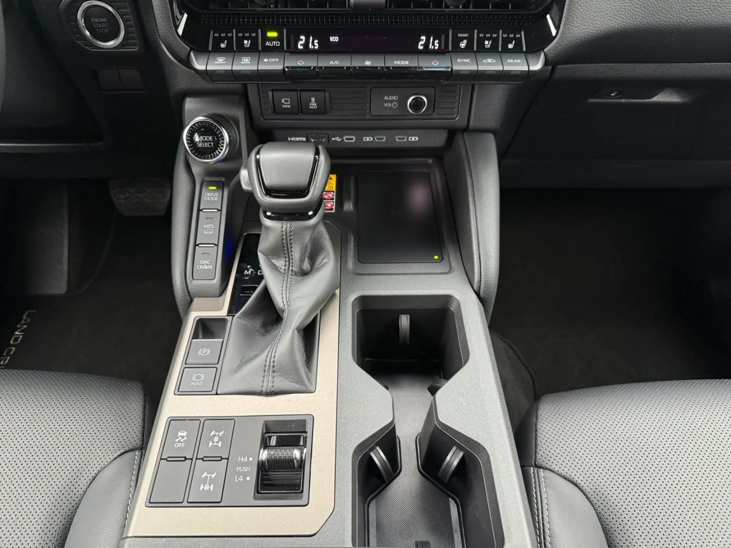 Land Cruiser 2.8 D-4D Executive *360*Navi*LED*