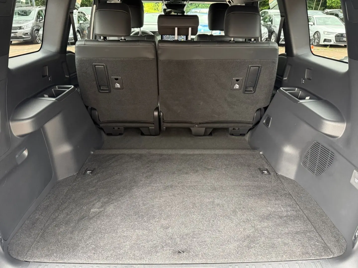 Land Cruiser 2.8 D-4D Executive *360*Navi*LED*