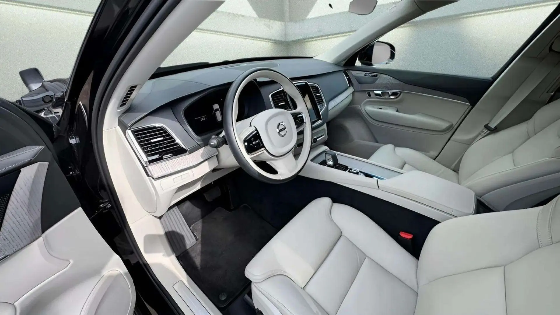 XC90 T8 AWD Recharge Plus Bright Auto 7-Sitzer