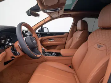 Bentayga Azure V8