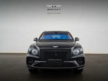 Bentayga Azure V8