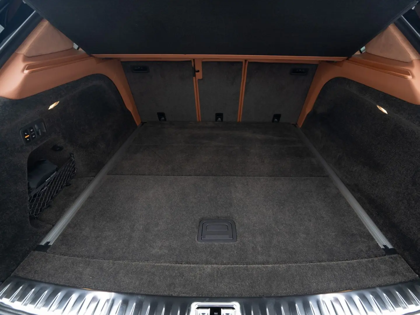 Bentayga Azure V8