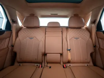 Bentayga Azure V8