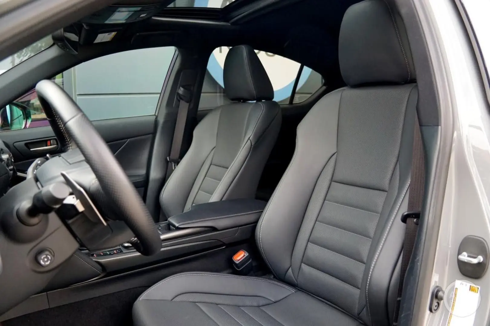 IS 500 F Sport Performance
