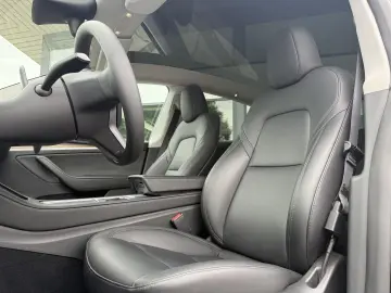 Model Y Long Range AWD Dual | Autopilot | Panora