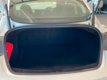 Model 3 AWD Long Range Dual Highland Sbel LED