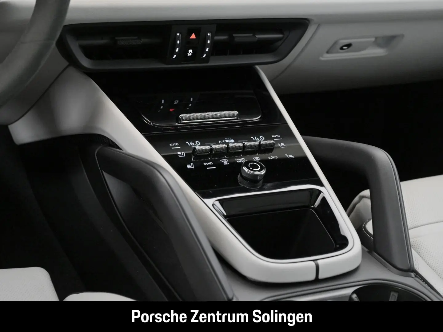 Cayenne S E-Hybrid Panoramadach Beifahrer Bose H