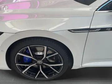Arteon R Shooting Brake  4MOTION/7-Gang-DSG/AHK/