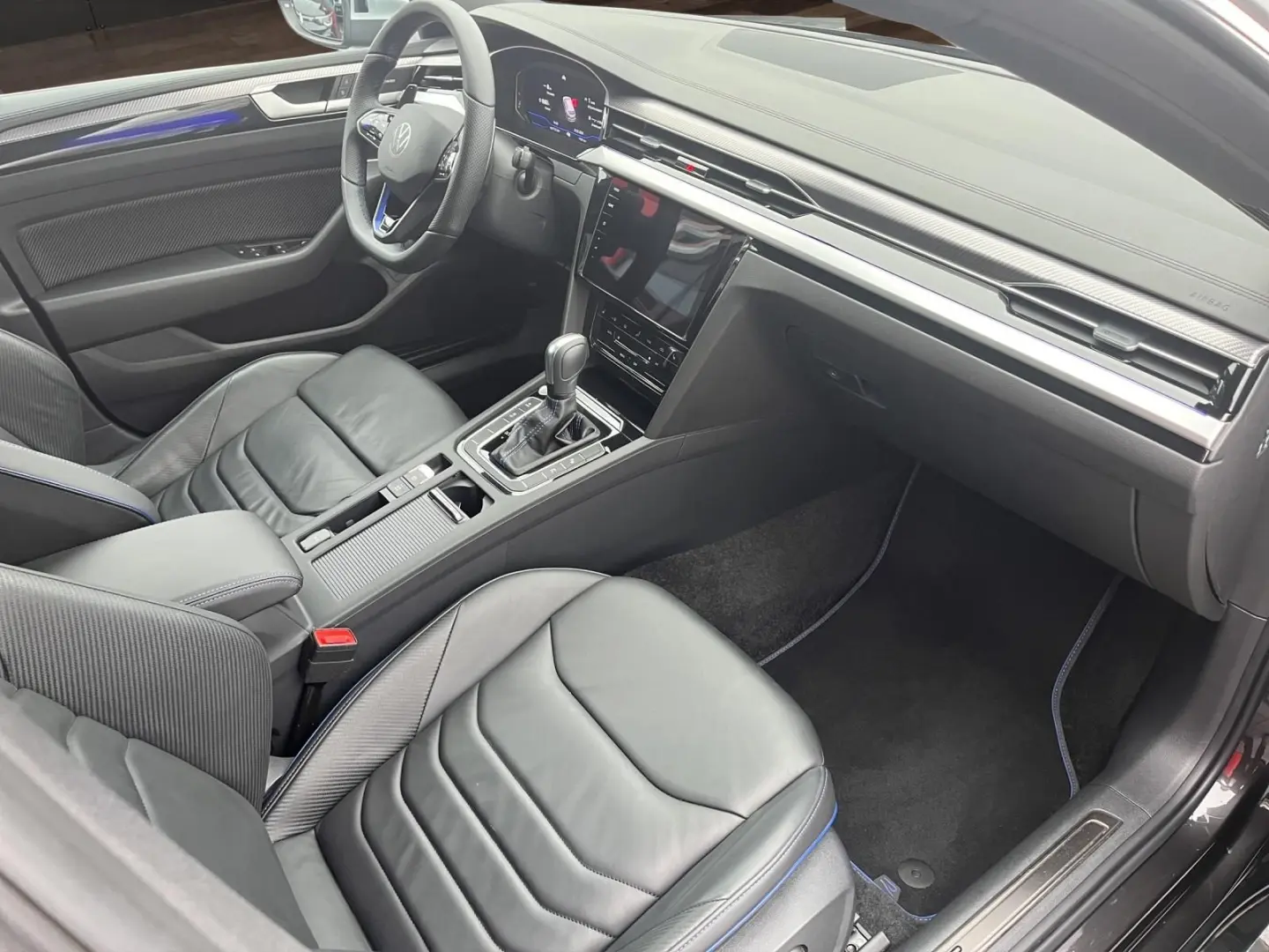 Arteon R SB 4M 2.0 TSI*DSG*MATRIX*IQ.D*360°*ACC