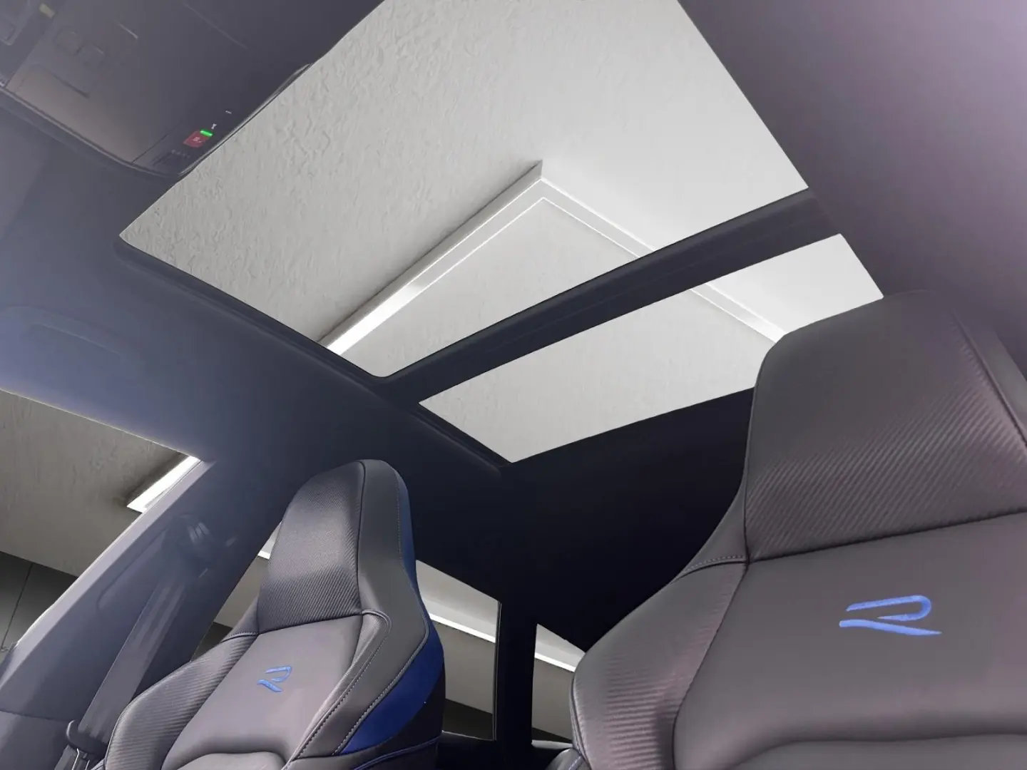 Arteon R SB 4M 2.0 TSI*DSG*MATRIX*IQ.D*360°*ACC