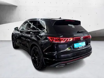 Touareg Elegance 3.0 eHybrid IQ LUFT PANO 360°