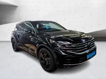 Touareg Elegance 3.0 eHybrid IQ LUFT PANO 360°