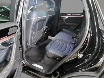 Touareg Elegance 3.0 eHybrid IQ LUFT PANO 360°