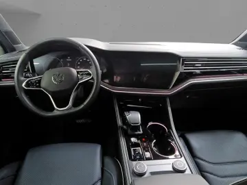 Touareg Elegance 3.0 eHybrid IQ LUFT PANO 360°