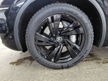 Touareg Elegance 3.0 eHybrid IQ LUFT PANO 360°
