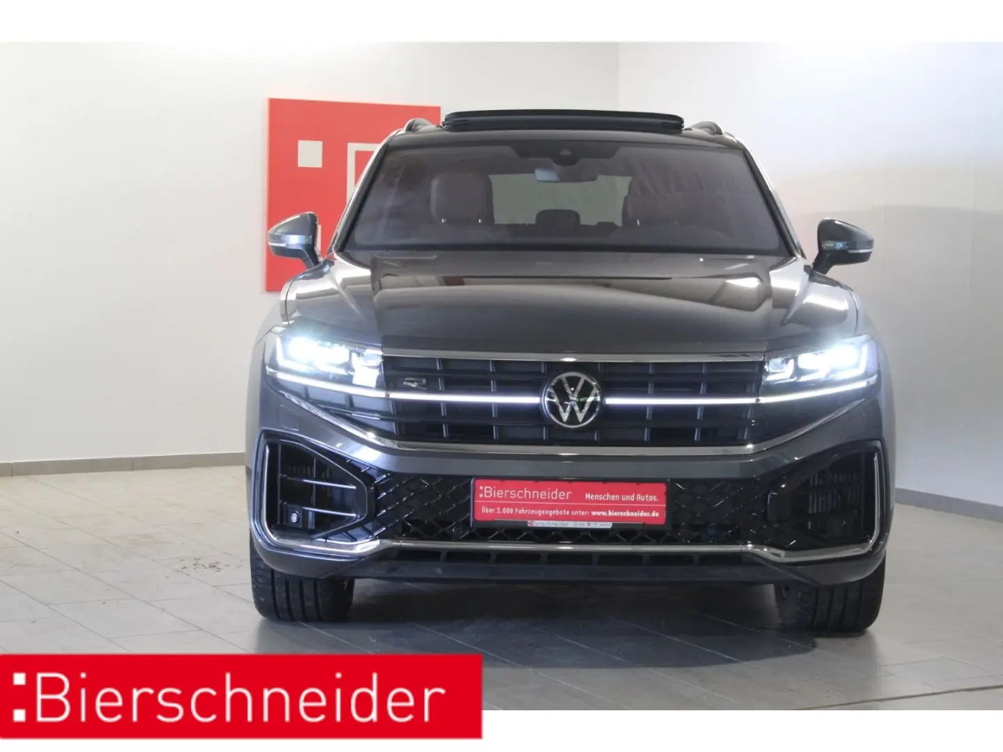 Touareg 3.0 TSI 2x R-Line 20 PANO AHK STAND