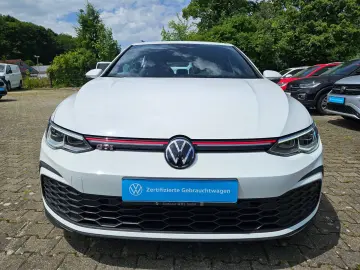 Golf VIII GTI 2.0 TSI Navi Sitzheizung LED Klima