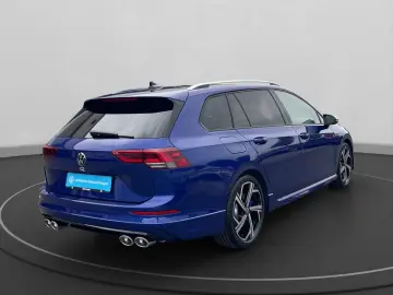Golf VIII Variant R 2.0 TSI OPF 4Motion +DSG+LED