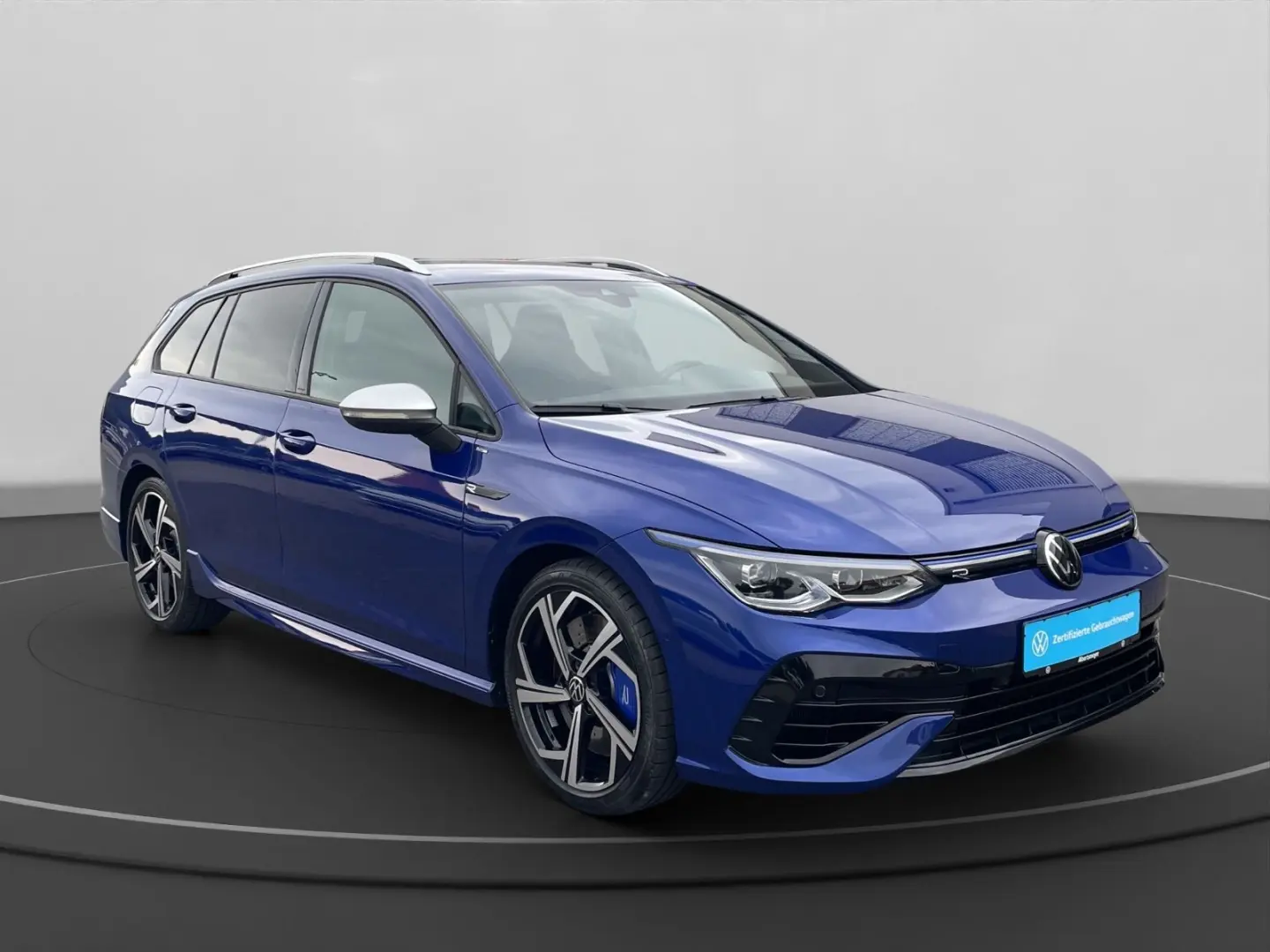Golf VIII Variant R 2.0 TSI OPF 4Motion +DSG+LED