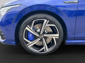 Golf VIII Variant R 2.0 TSI OPF 4Motion +DSG+LED