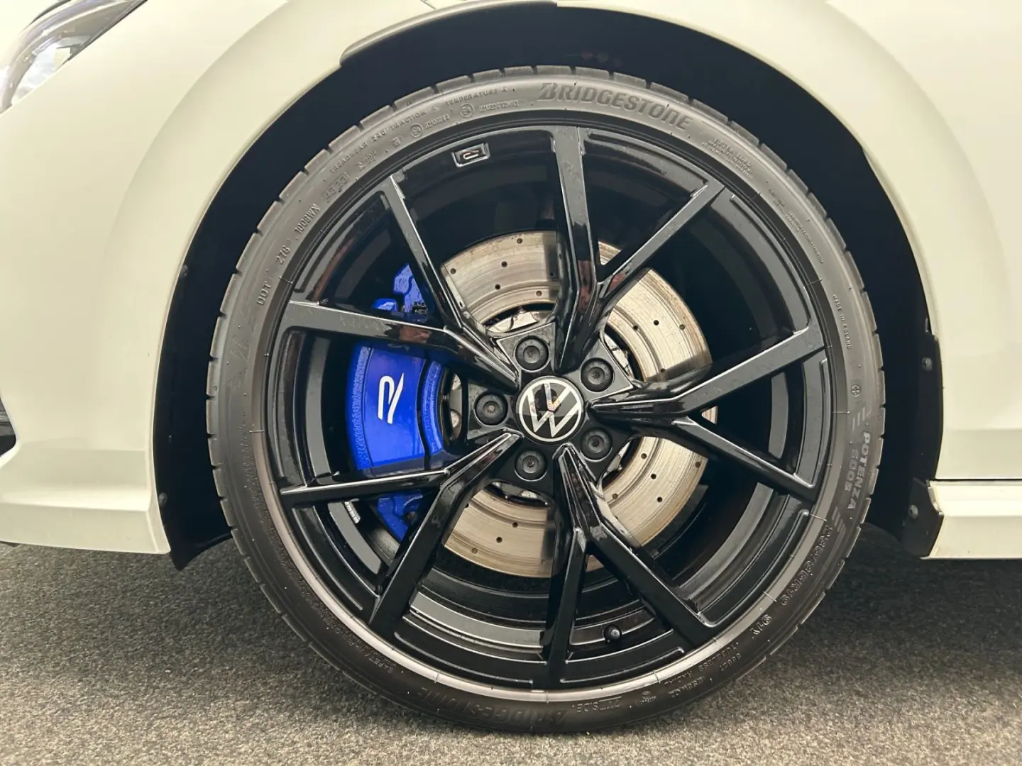 Golf R 2.0 TSI DSG*Matrix*Navi*KAM*ACC*Memory*