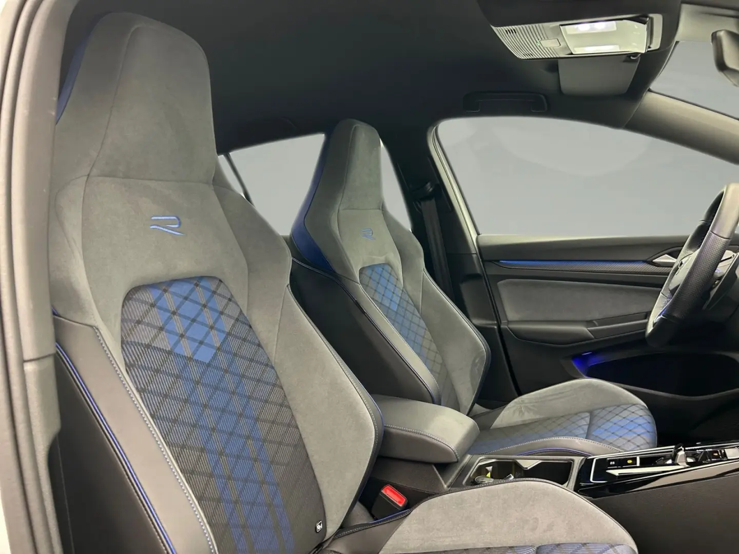 Golf R 2.0 TSI DSG*Matrix*Navi*KAM*ACC*Memory*