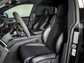 RSQ8 RS Q8 4.0 TFSI quattro
