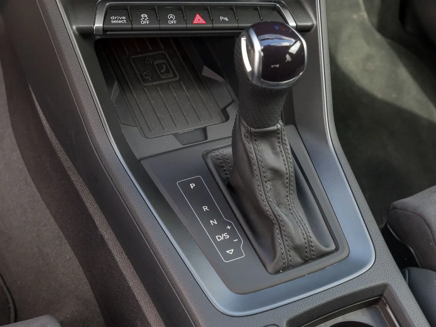 RS Q3 2.5 TFSI Q OPS+ MATRIX RS-AGA KAMERA