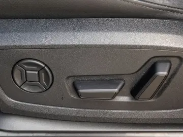 RS Q3 2.5 TFSI Q OPS+ MATRIX RS-AGA KAMERA