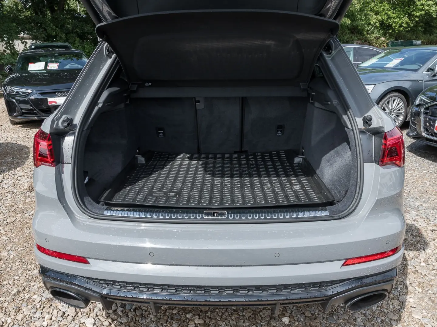 RS Q3 2.5 TFSI Q OPS+ MATRIX RS-AGA KAMERA