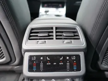 RS6 Avant 4.0TFSI quattro DYNAMIK PANO AHK 360