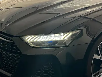 RS6 Avant 4.0 TFSI quattro/PANO-DA/B&O/LEDER/22Z
