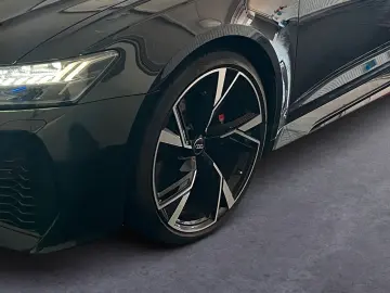 RS6 Avant 4.0 TFSI quattro/PANO-DA/B&O/LEDER/22Z