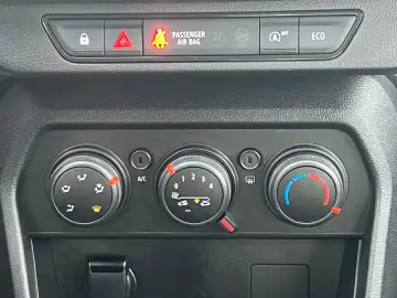 Dacia Logan Expression 1.0 TCE 90CP