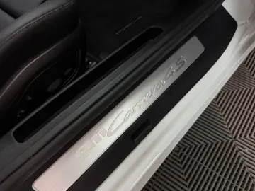 911 Carrera 4 S