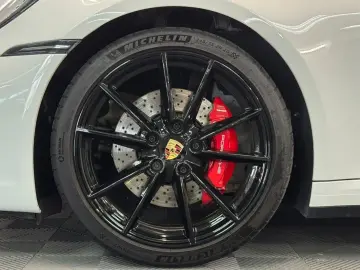 911 Carrera 4 S