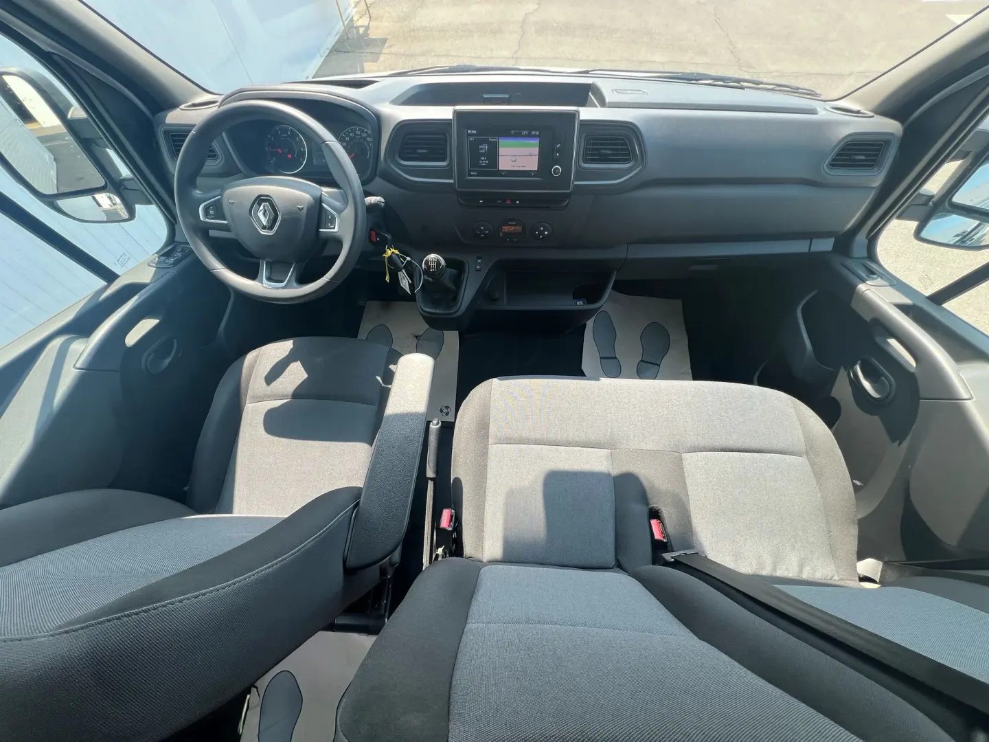 Renault Master L3H2 Cabina Dubla 7 locuri 2.3 dCi 135 CP