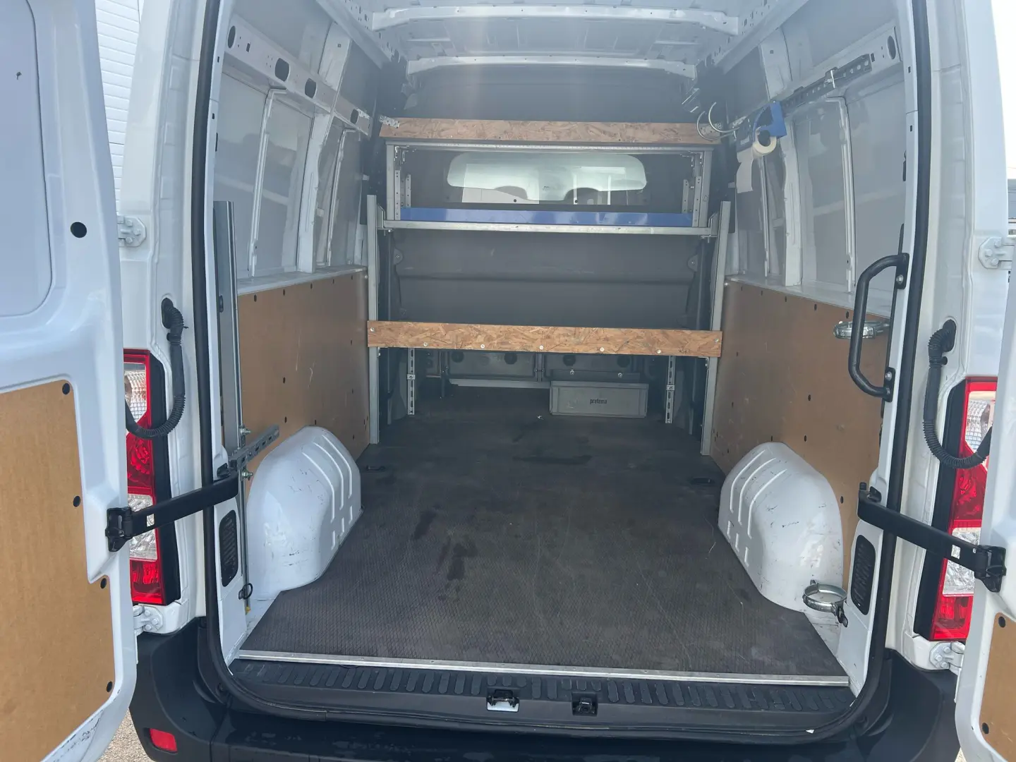 Renault Master L3H2 Cabina Dubla 7 locuri 2.3 dCi 135 CP