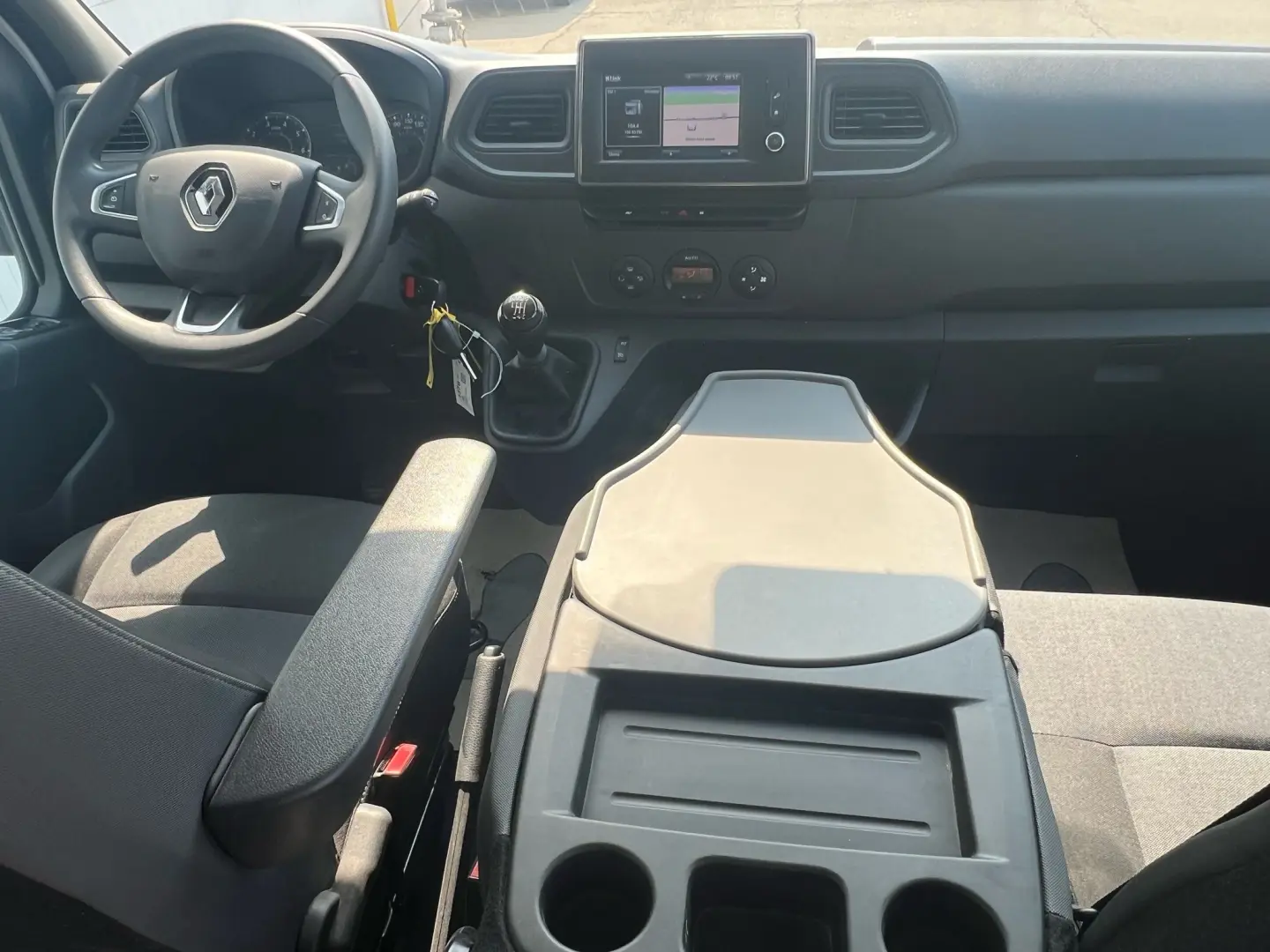 Renault Master L3H2 Cabina Dubla 7 locuri 2.3 dCi 135 CP