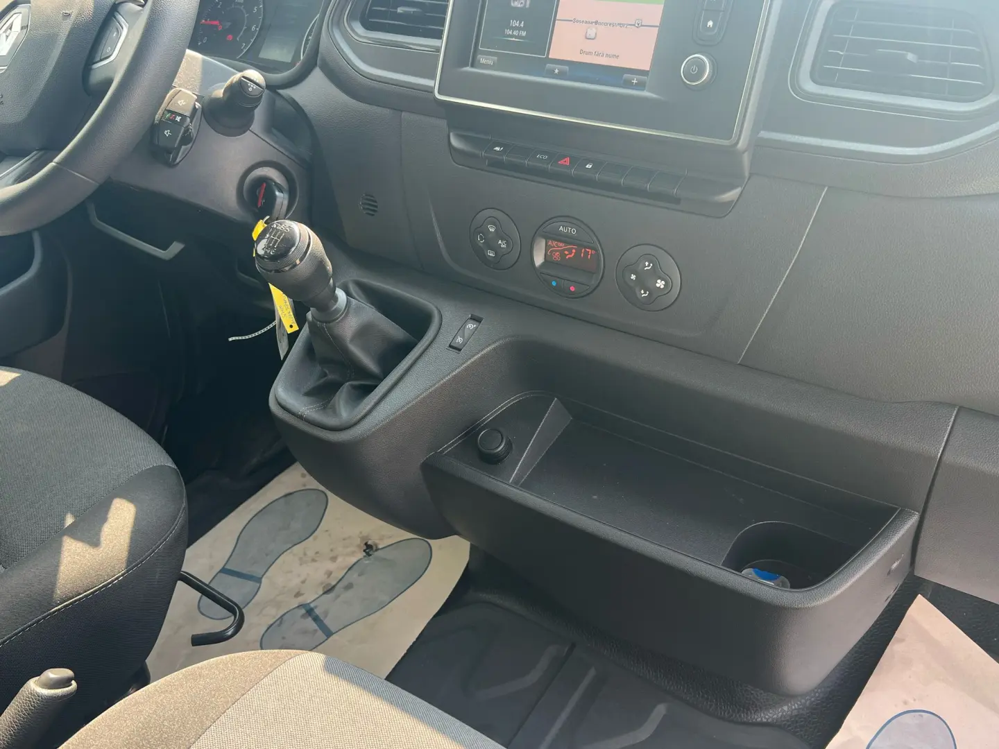 Renault Master L3H2 Cabina Dubla 7 locuri 2.3 dCi 135 CP