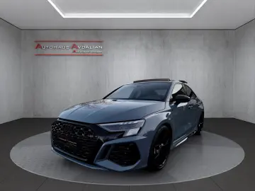 RS3 Lim. 2.5 TFSI qu. PANO KERAMIK CARBON B&O