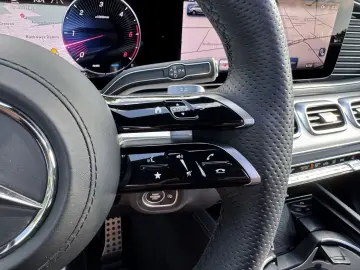 GLE 450 d Coupe*AMG*4M*PANO*HUD*BUR*DIS*360*3xTV