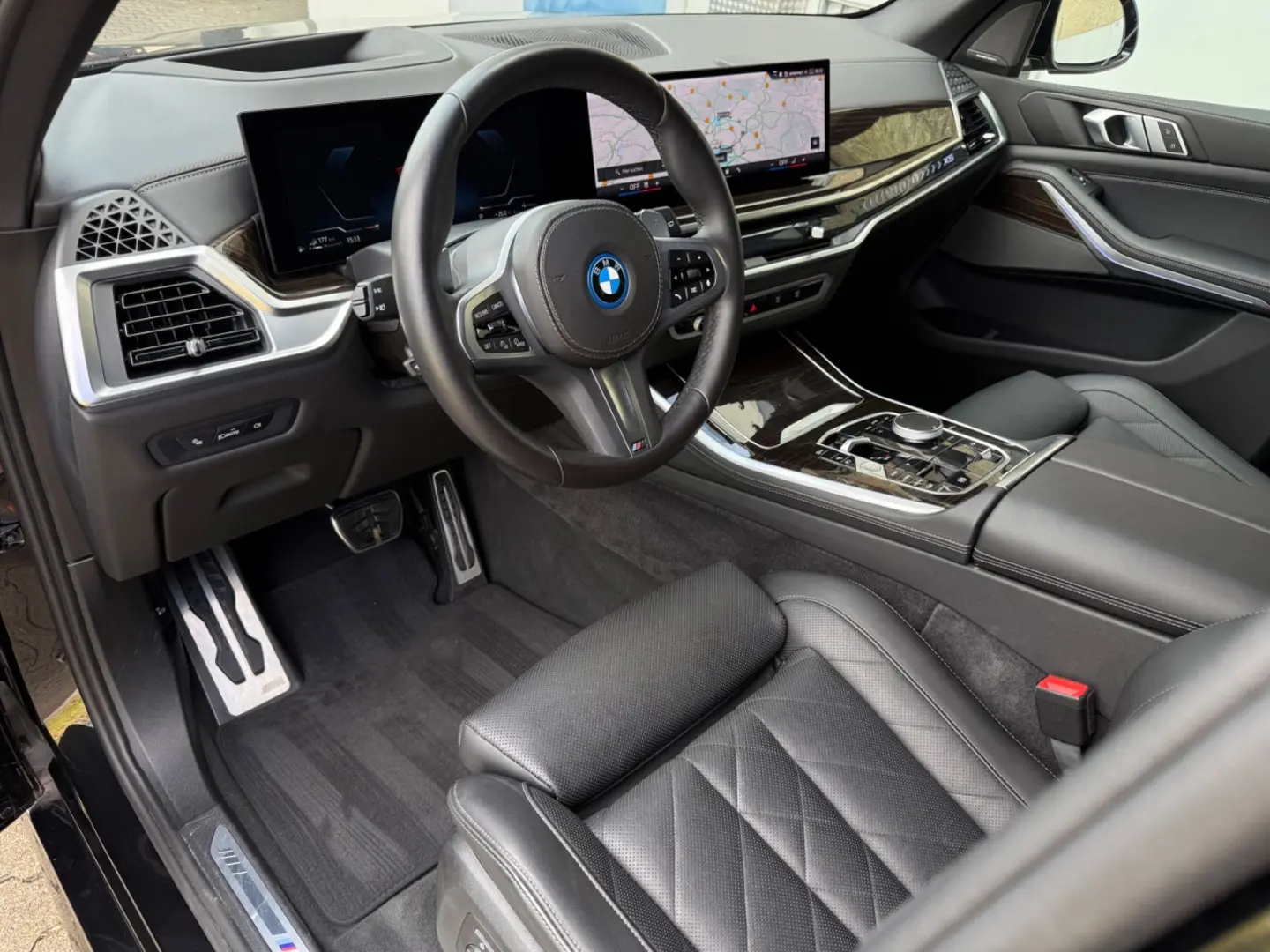 X5 50 e xDrive M SportPro Luftfeder LED AHK 21