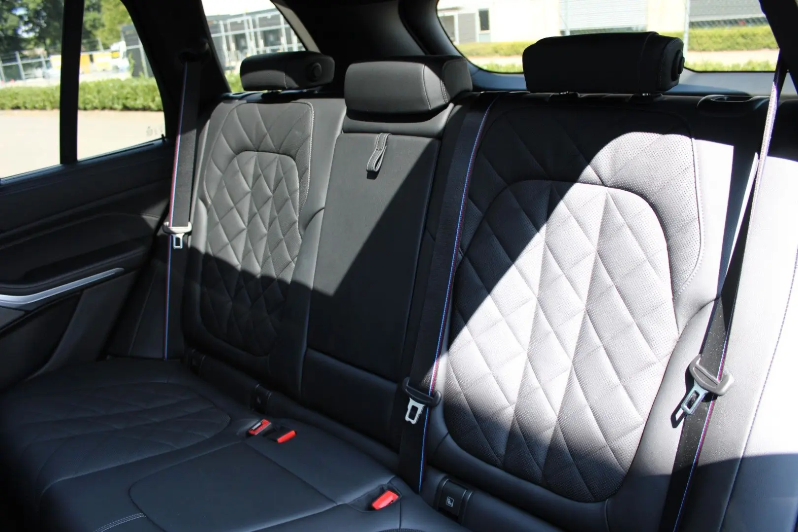 X5 xDrive50e - M-Sport - Dach - Leder