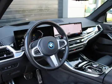 X5 xDrive50e - M-Sport - Dach - Leder