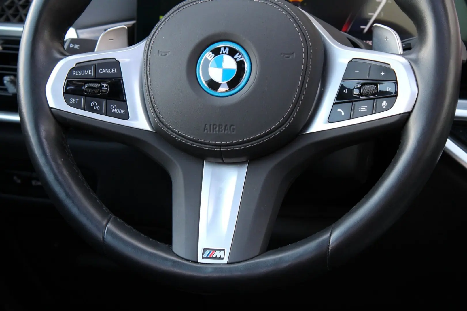 X5 xDrive50e - M-Sport - Dach - Leder