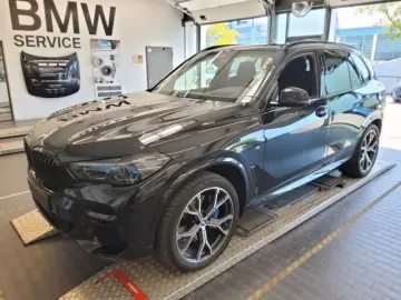 BMW X5 xDr30d M Sport Pano-SKY*M Sitze